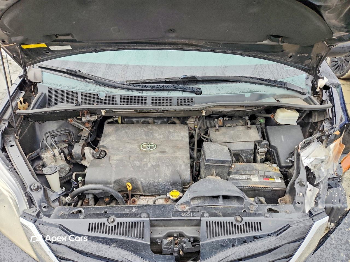 Toyota Sienna 2012