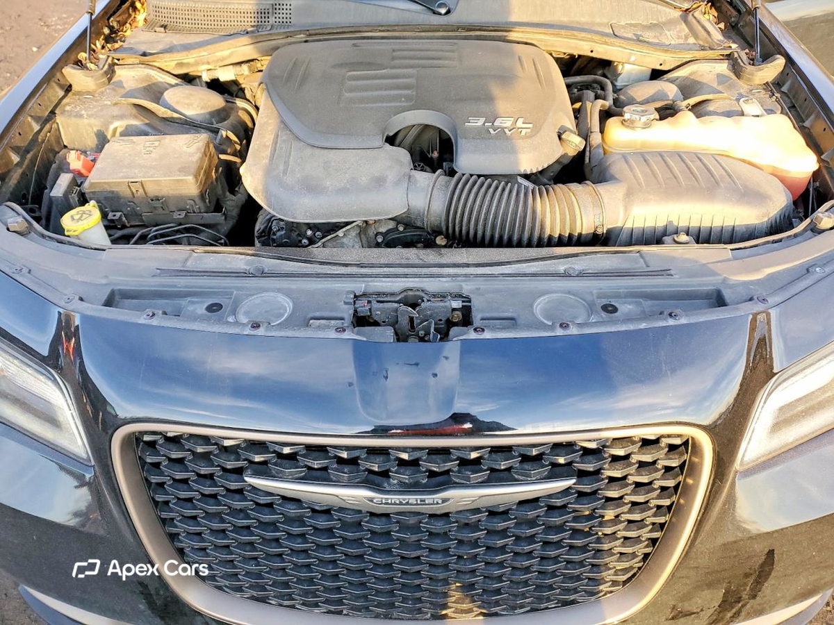 Chrysler 300 2016