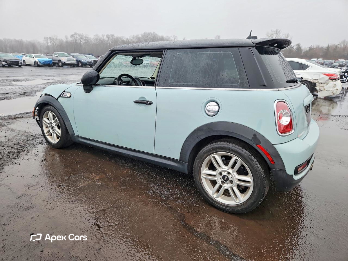 MINI Cooper 2011