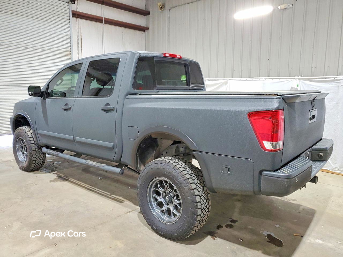Nissan Titan 2013