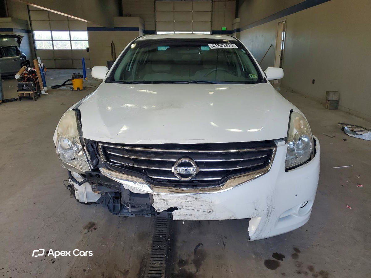 Nissan Altima 2012