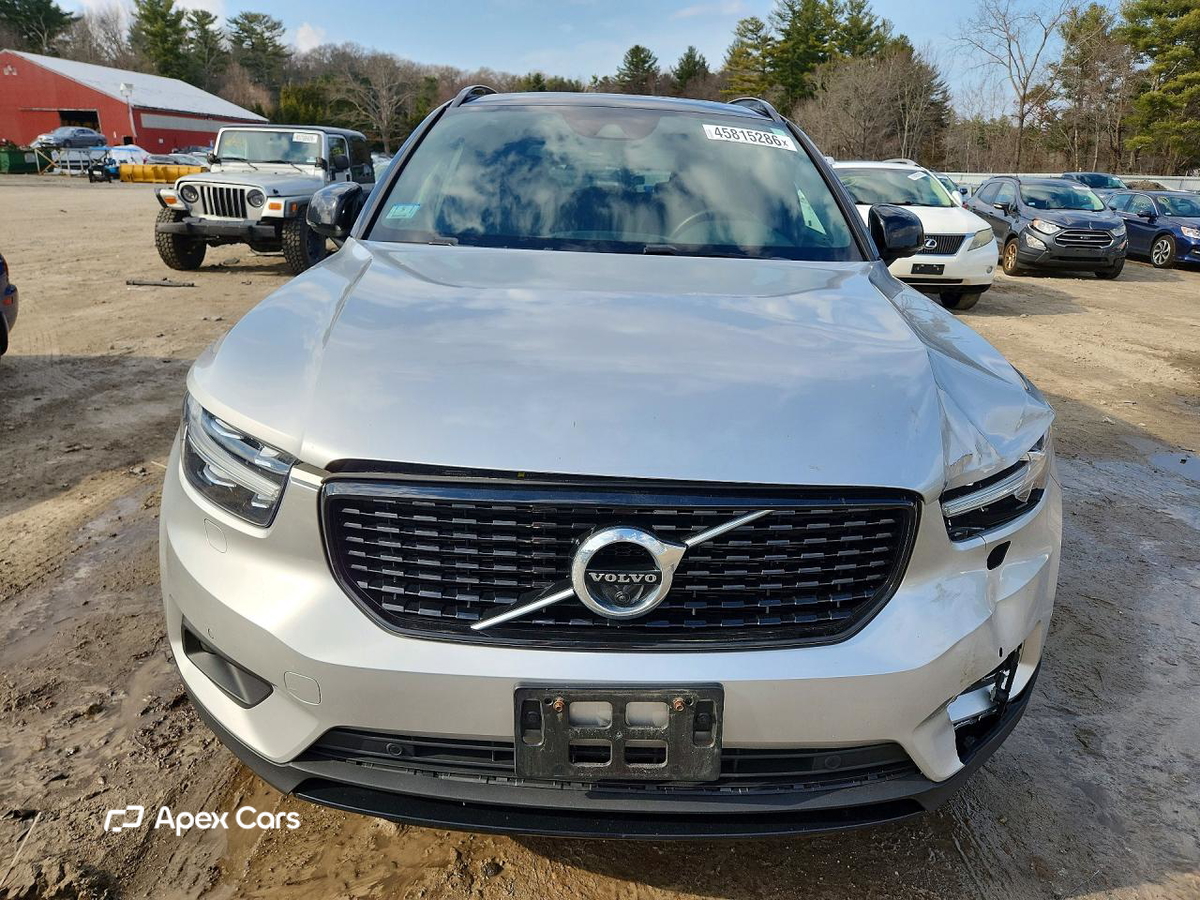 Volvo XC40 2019