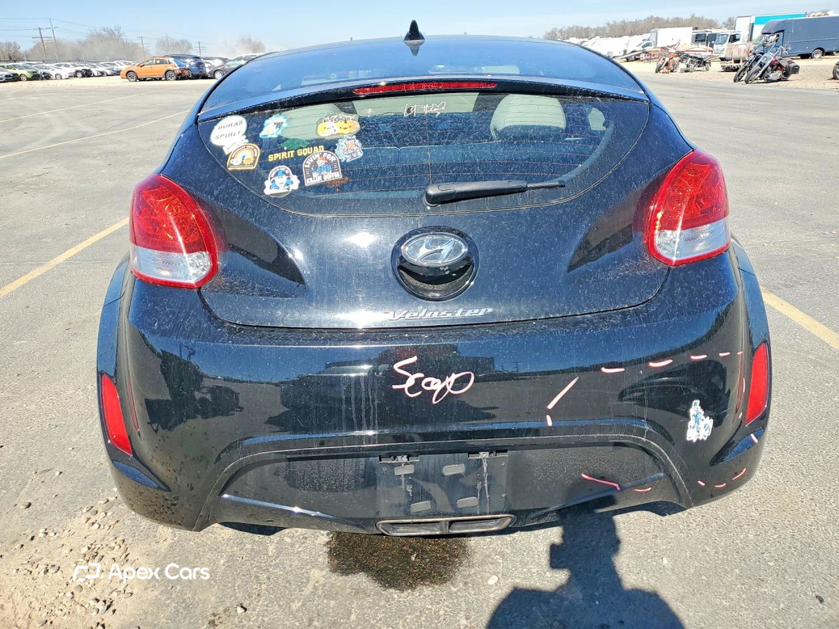 Hyundai Veloster 2012