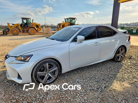 Lexus IS 2017 - Image 1 of 12