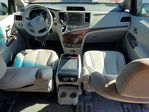 Toyota Sienna 2012