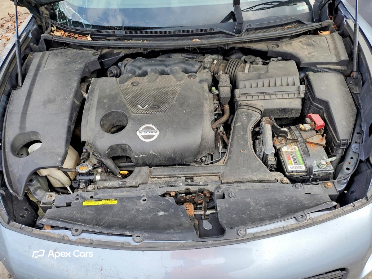 Nissan Maxima 2010