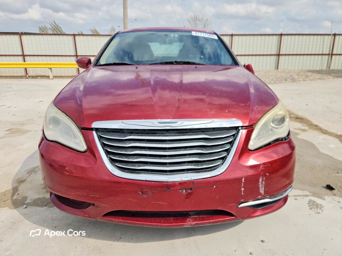 Chrysler 200 2011