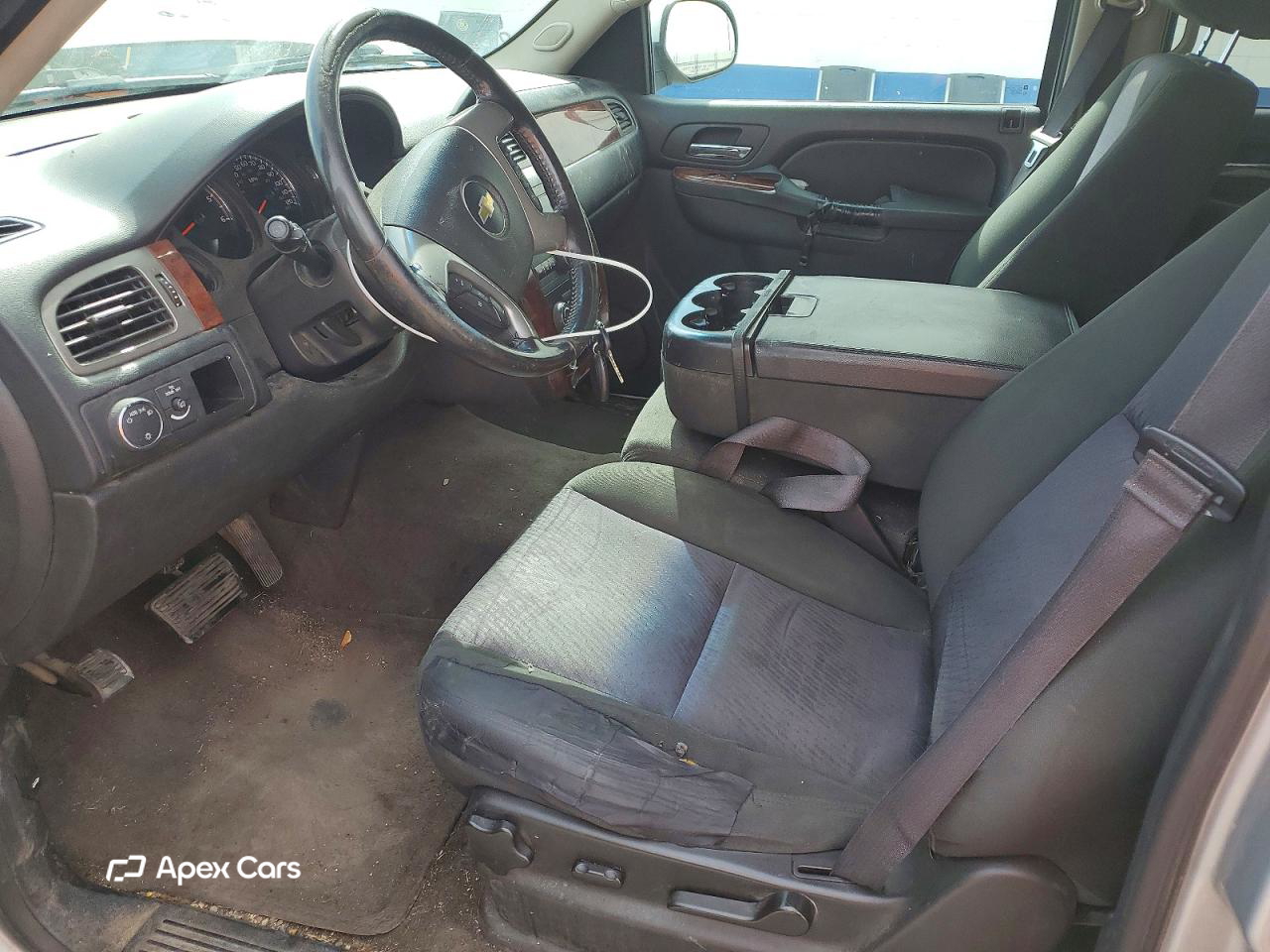 Chevrolet Suburban 2013