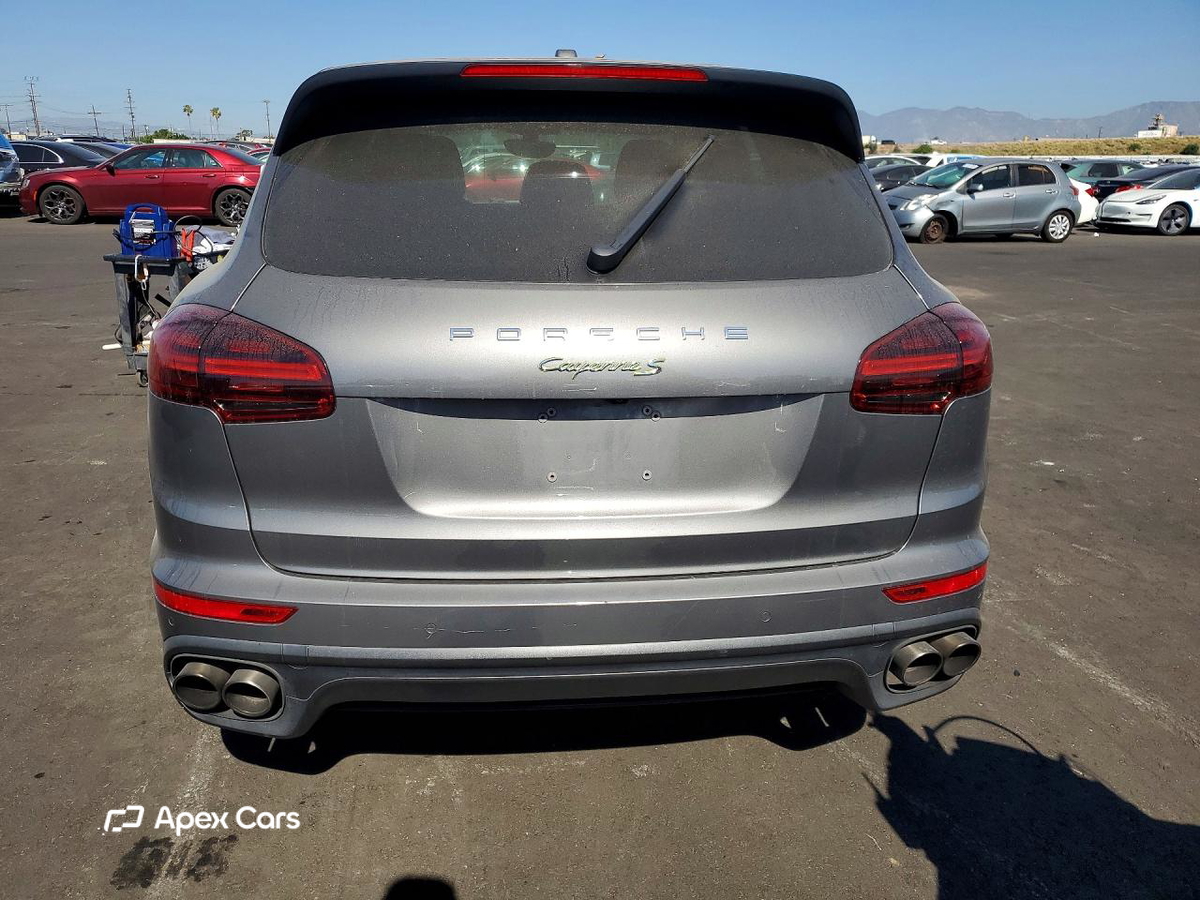 Porsche Cayenne 2016