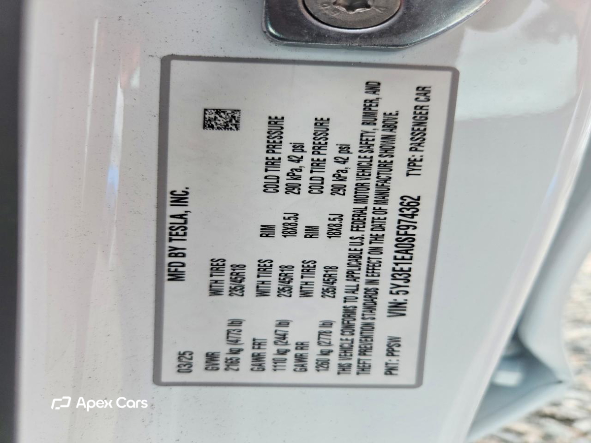 Tesla Model 3 2025