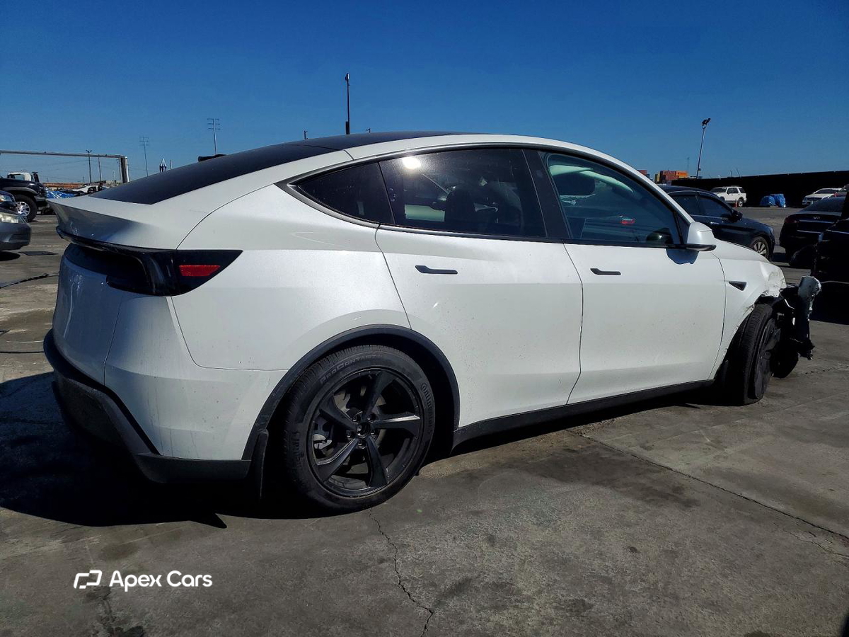 Tesla Model Y 2026