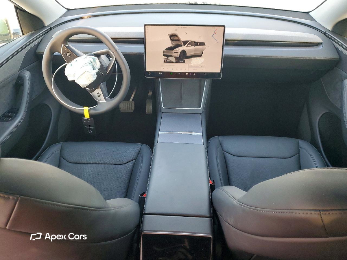 Tesla Model Y 2026