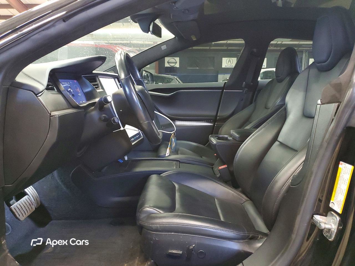 Tesla Model S 2020