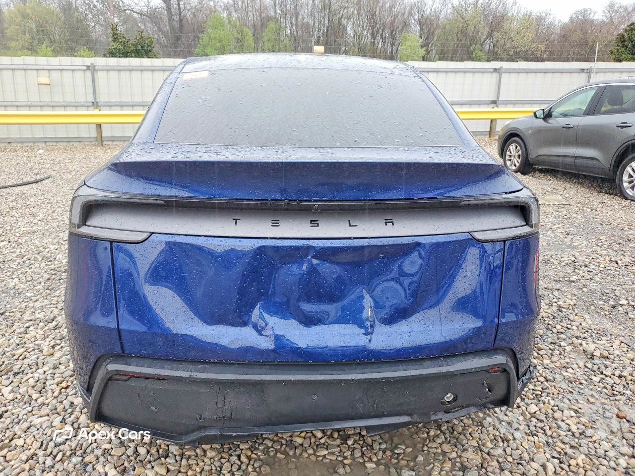 Tesla Model Y 2026