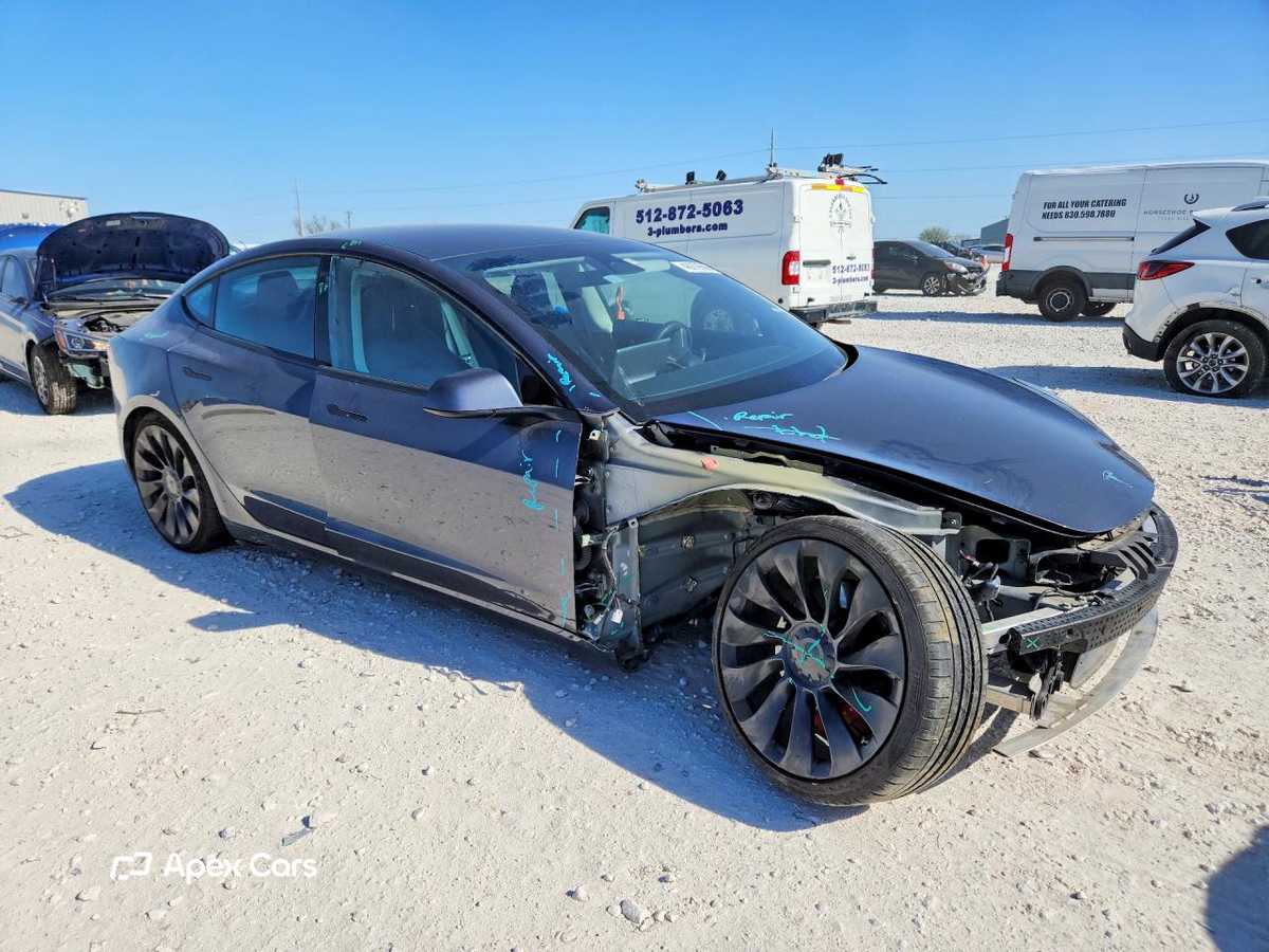 Tesla Model 3 2022