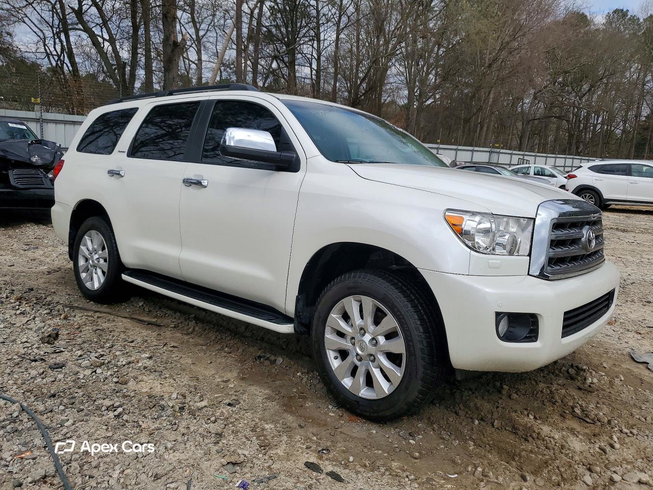 Toyota Sequoia 2016