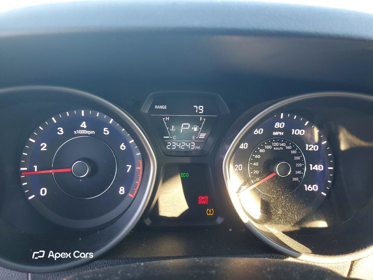 Hyundai Elantra 2016
