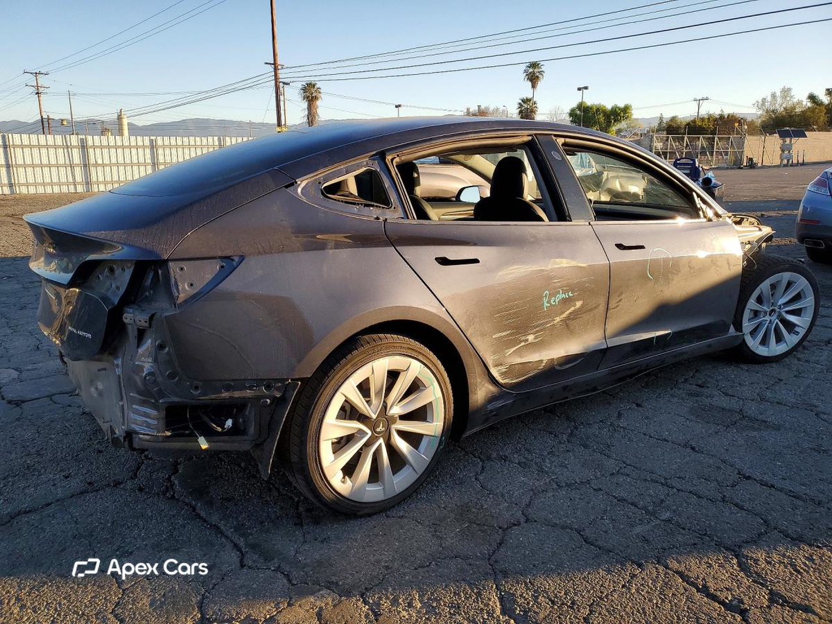 Tesla Model 3 2022