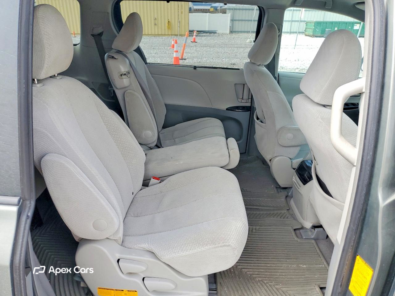 Toyota Sienna 2011