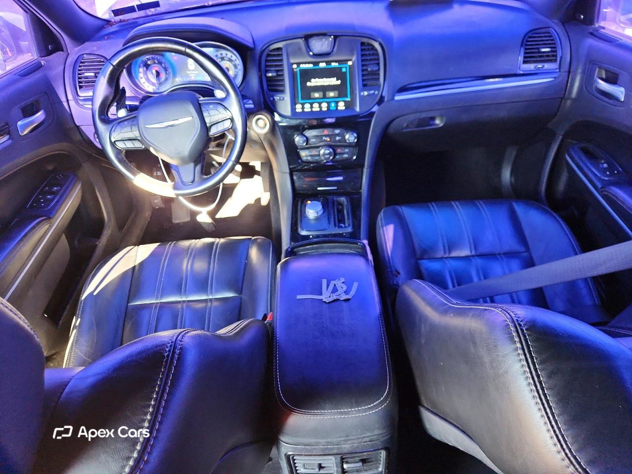 Chrysler 300 2021
