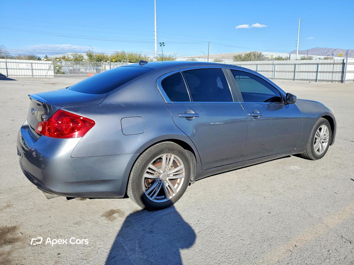 Infiniti G 2012