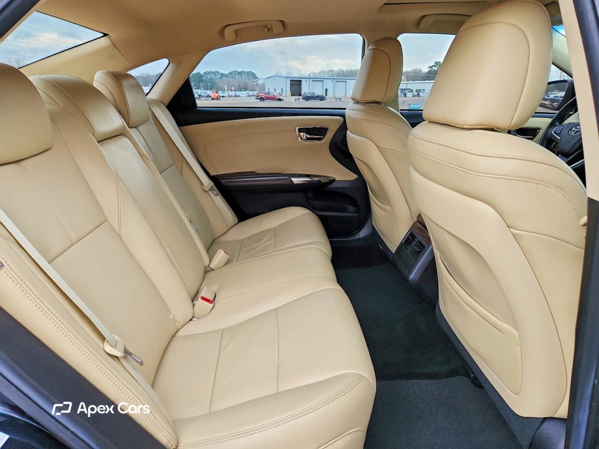 Toyota Avalon 2015