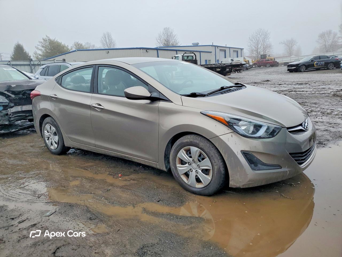 Hyundai Elantra 2016