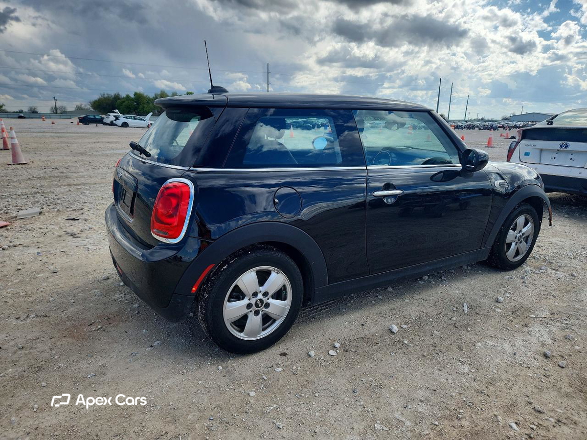 MINI Cooper 2021