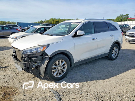 Kia Sorento 2017 - Image 1 of 14