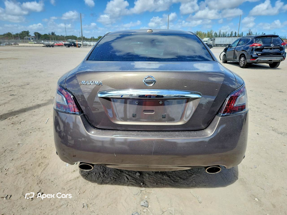 Nissan Maxima 2012