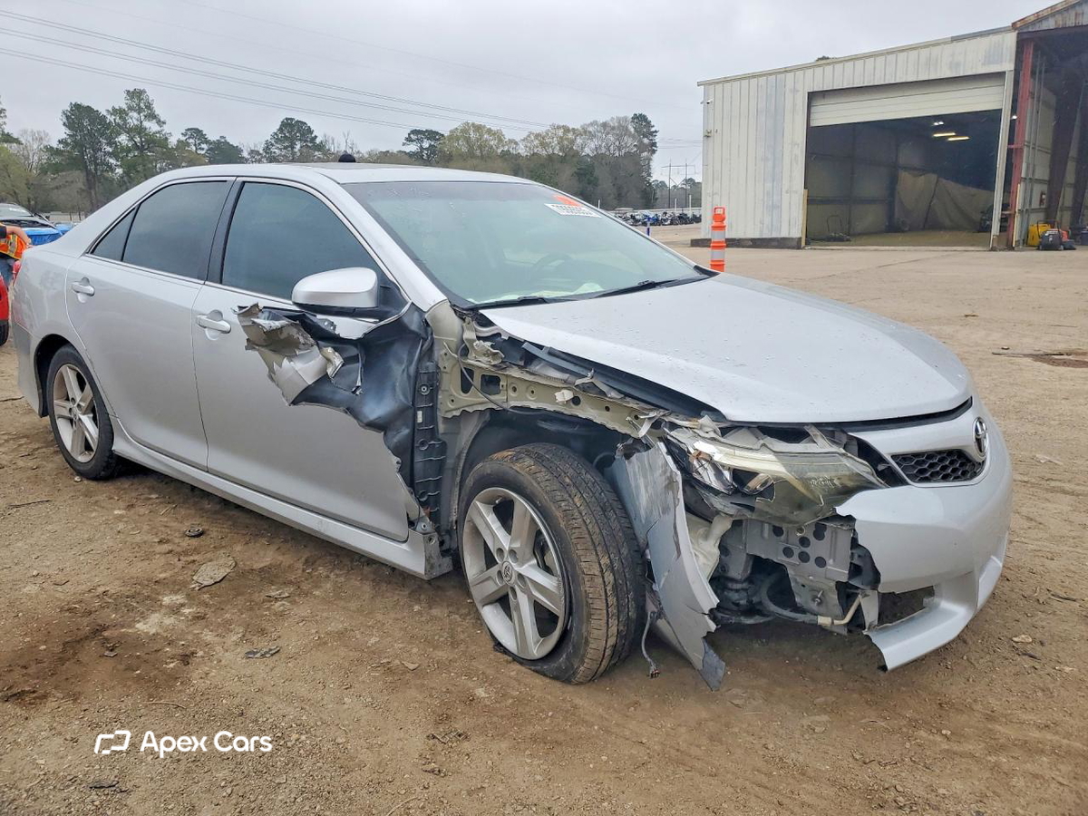 Toyota Camry 2012
