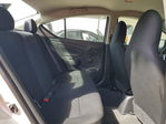 Nissan Versa 2015