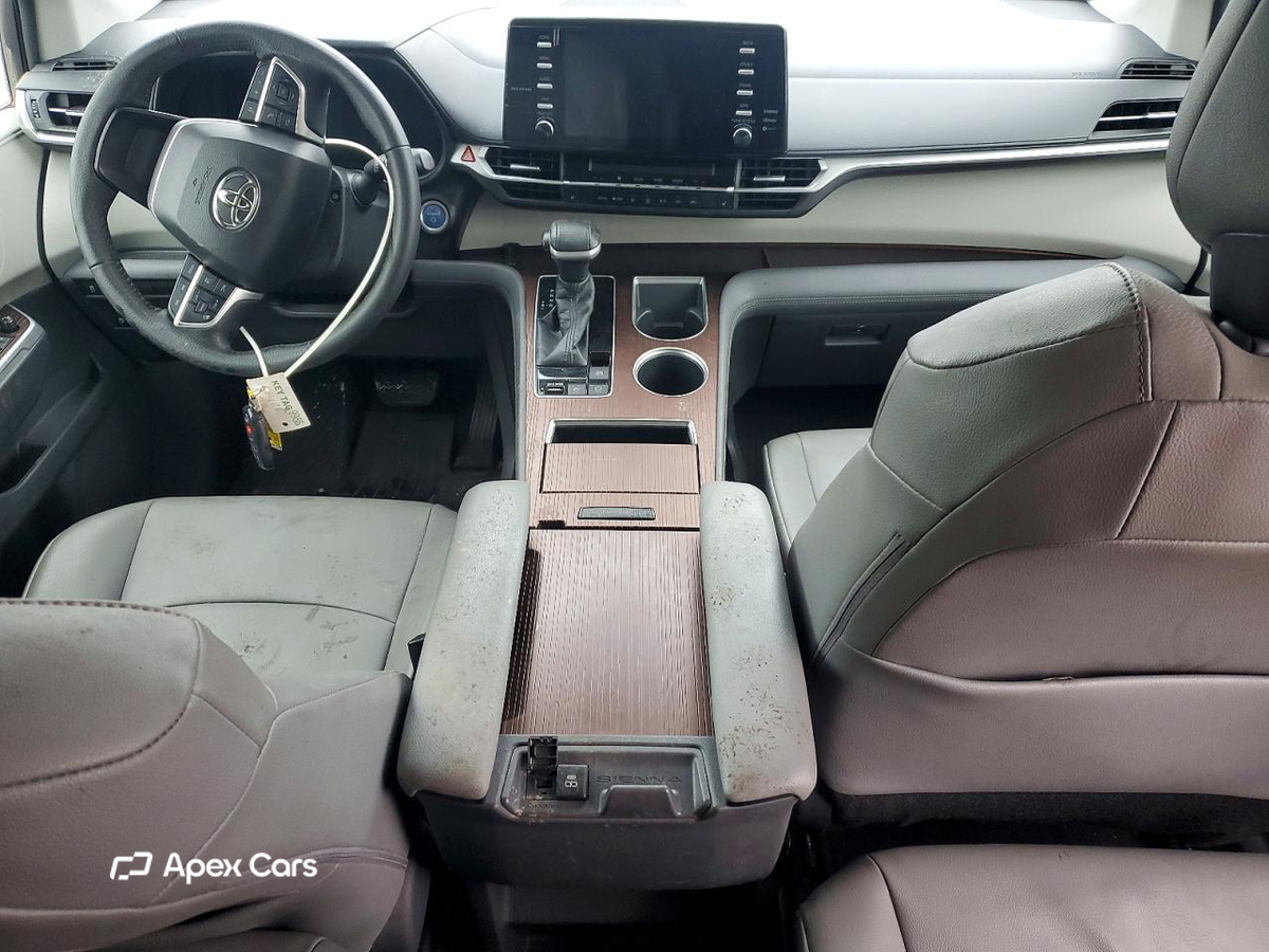 Toyota Sienna 2021