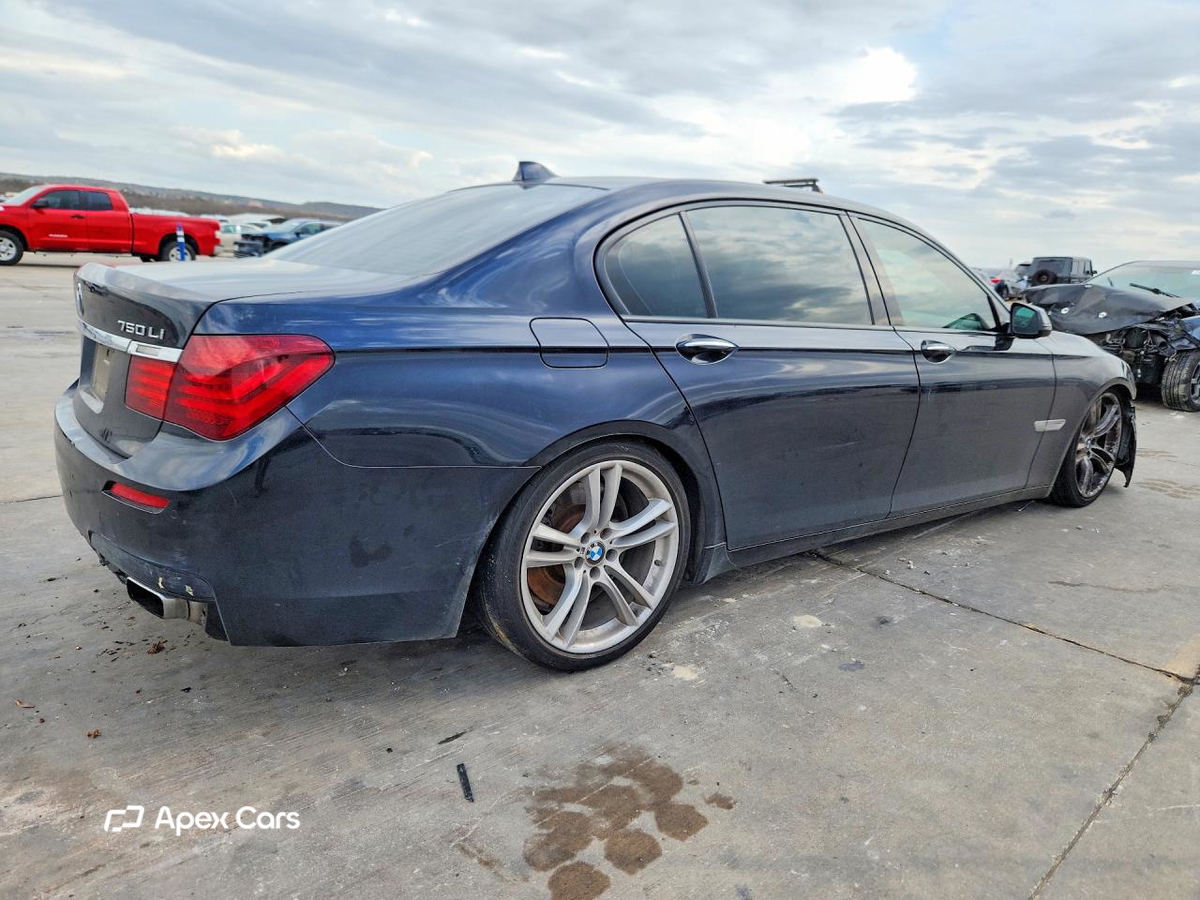 BMW Series 7 2014