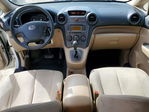Kia Rondo 2009