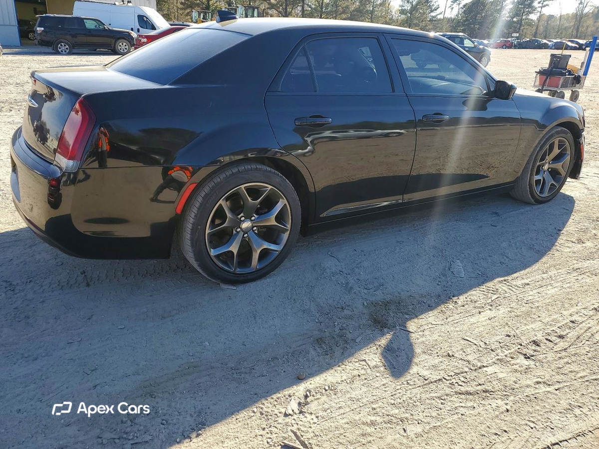 Chrysler 300 2019