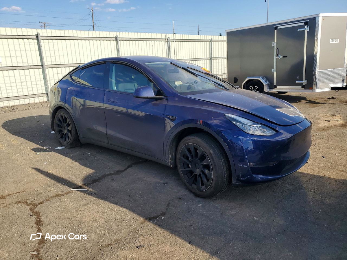 Tesla Model Y 2022
