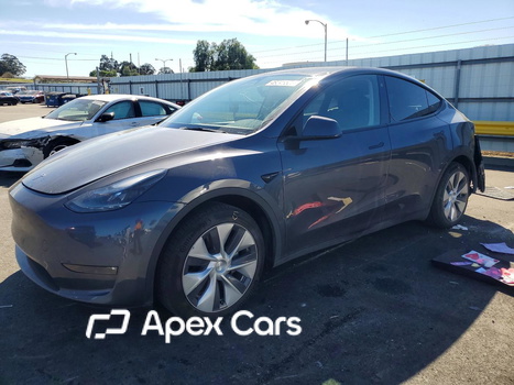 Tesla Model Y 2022 - Image 1 of 13