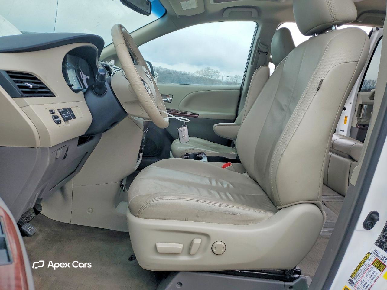 Toyota Sienna 2013