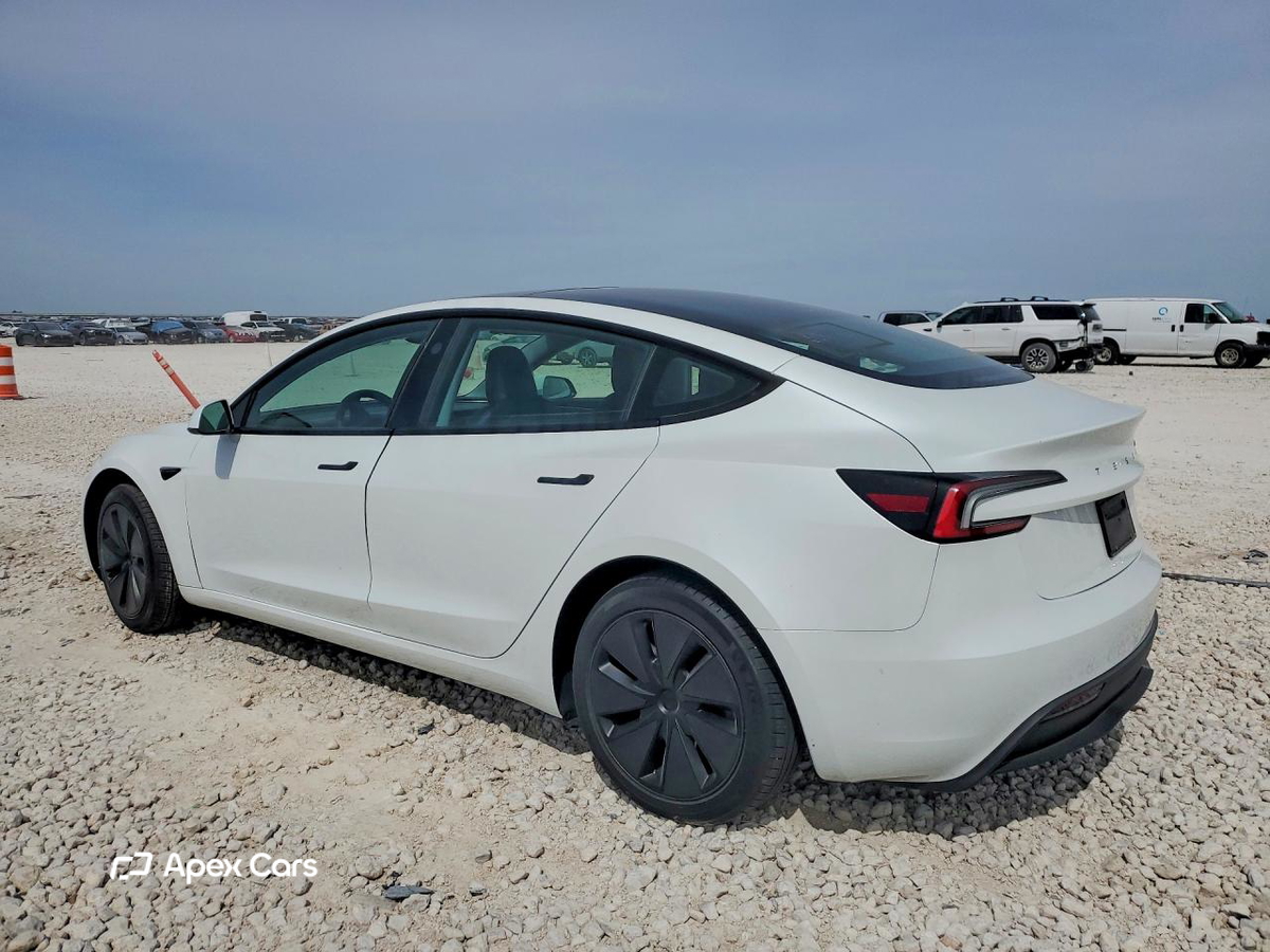 Tesla Model 3 2025
