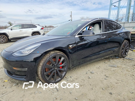Tesla Model 3 2020 - Image 1 of 13