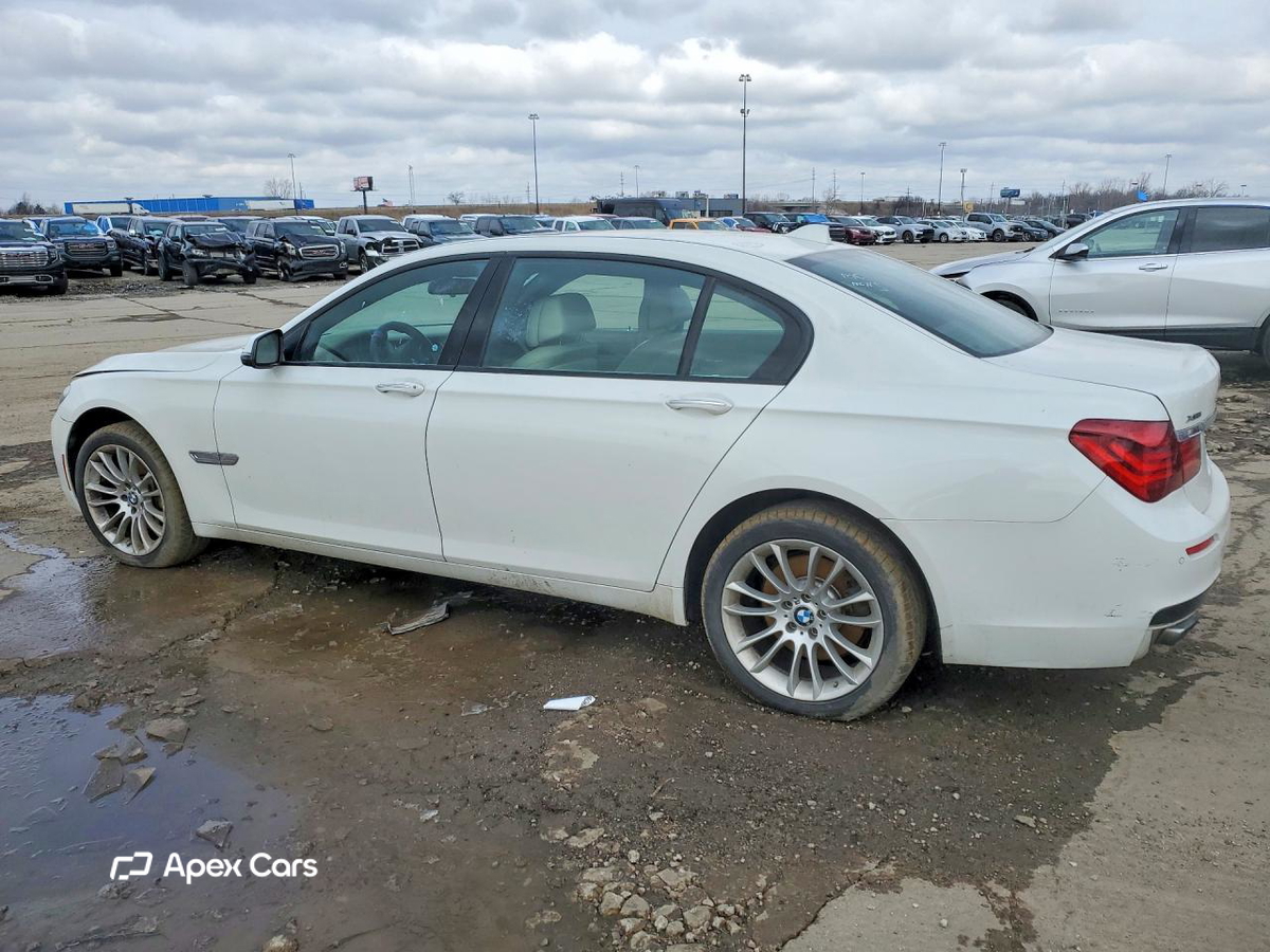 BMW Series 7 2013