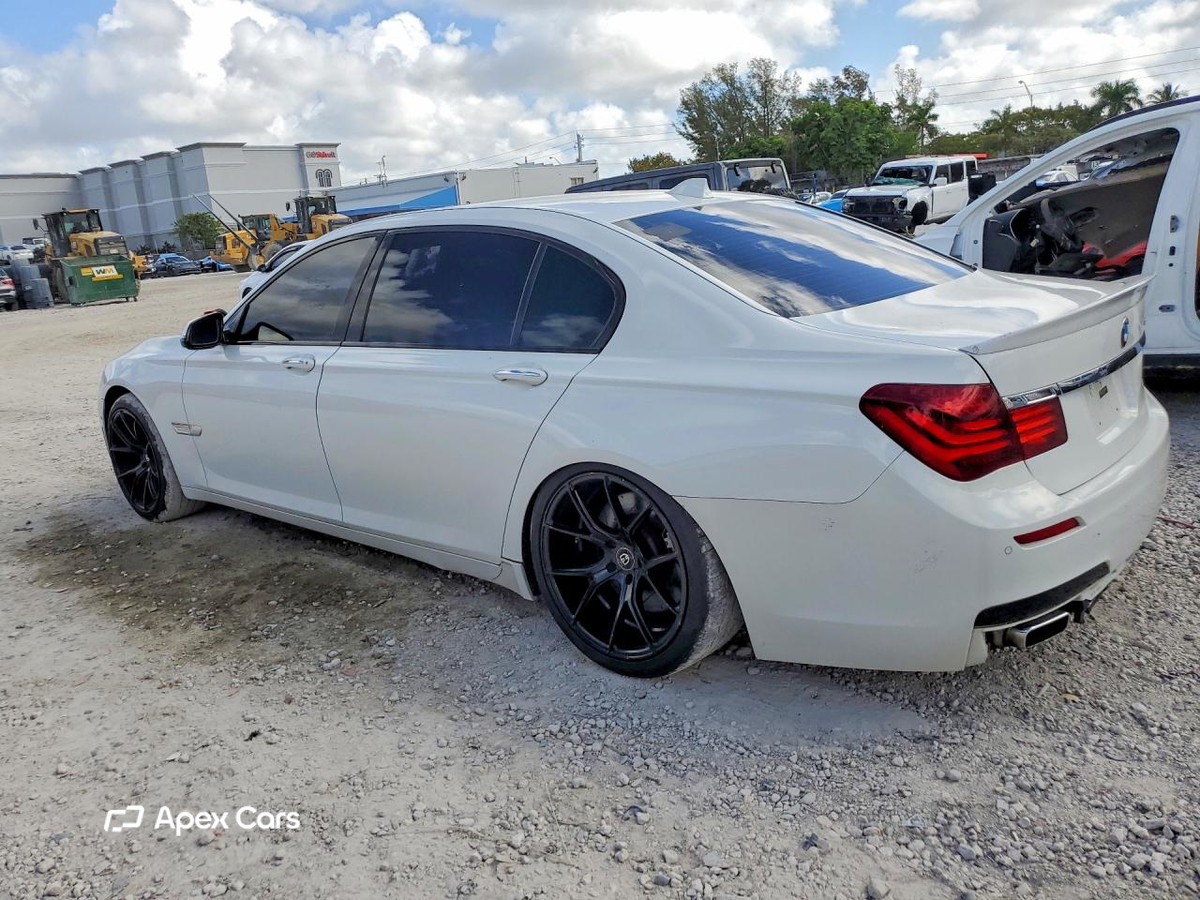 BMW Series 7 2014