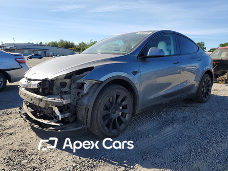 Tesla Model Y 2024 - Image 1 of 5