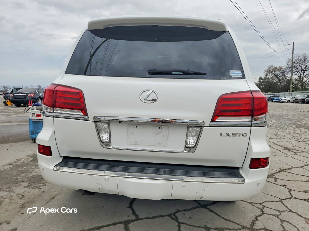 Lexus LX 2013