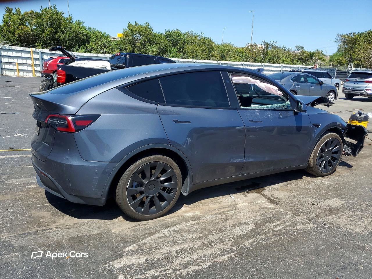 Tesla Model Y 2023