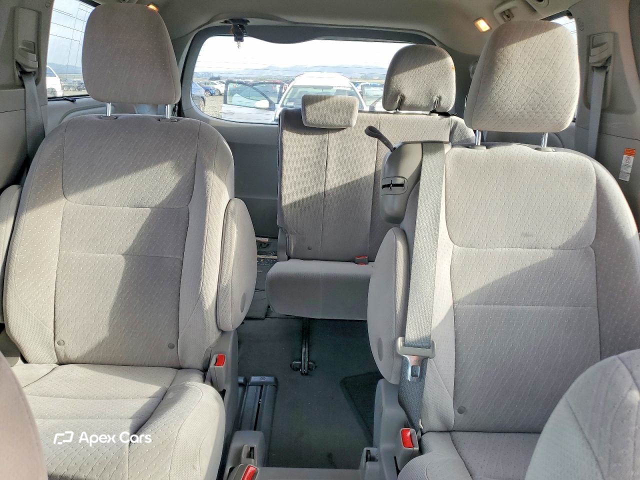 Toyota Sienna 2015
