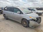 Toyota Sienna 2011