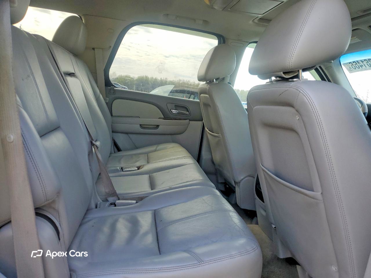 Chevrolet Tahoe 2013