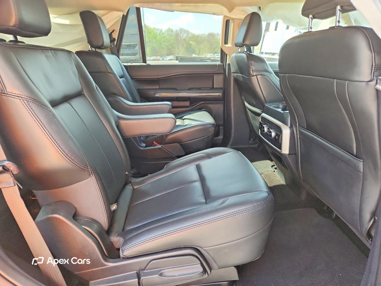 Ford Expedition 2022